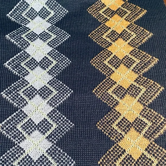 🌟2xHP🌟NWT Gray/Blue Argyle Fine Knit Wool Blend Scarf by Roundtree & York - Picture 8 of 8